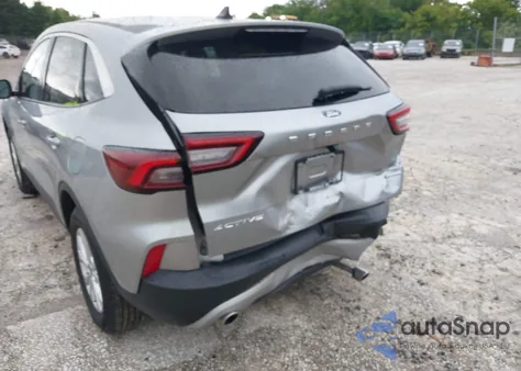 2024 Ford Escape Active z USA, uszkodzony, nr VIN 1FMCU9GNXRUA59744